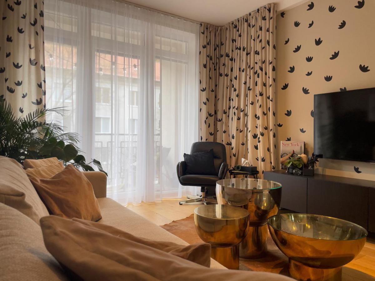 Sweet Home By Zoom Apartments Bratislava Buitenkant foto