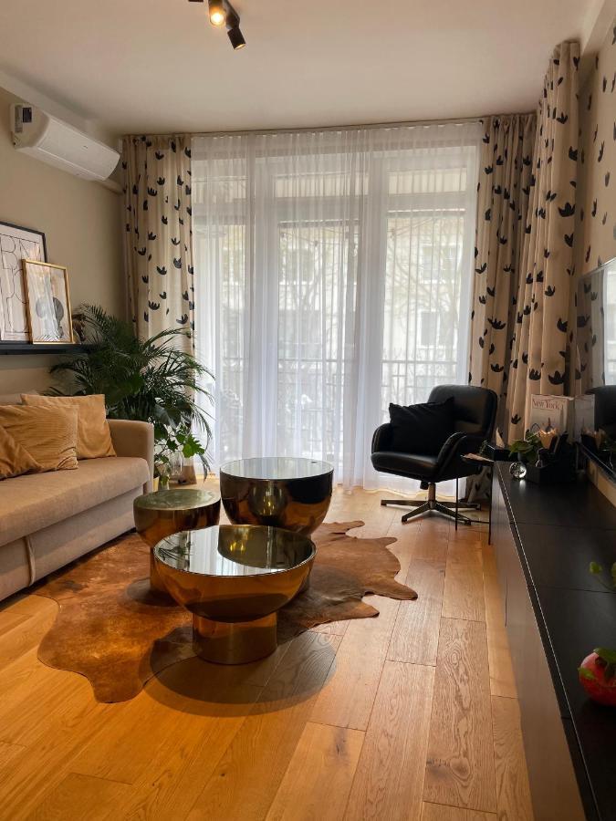 Sweet Home By Zoom Apartments Bratislava Buitenkant foto