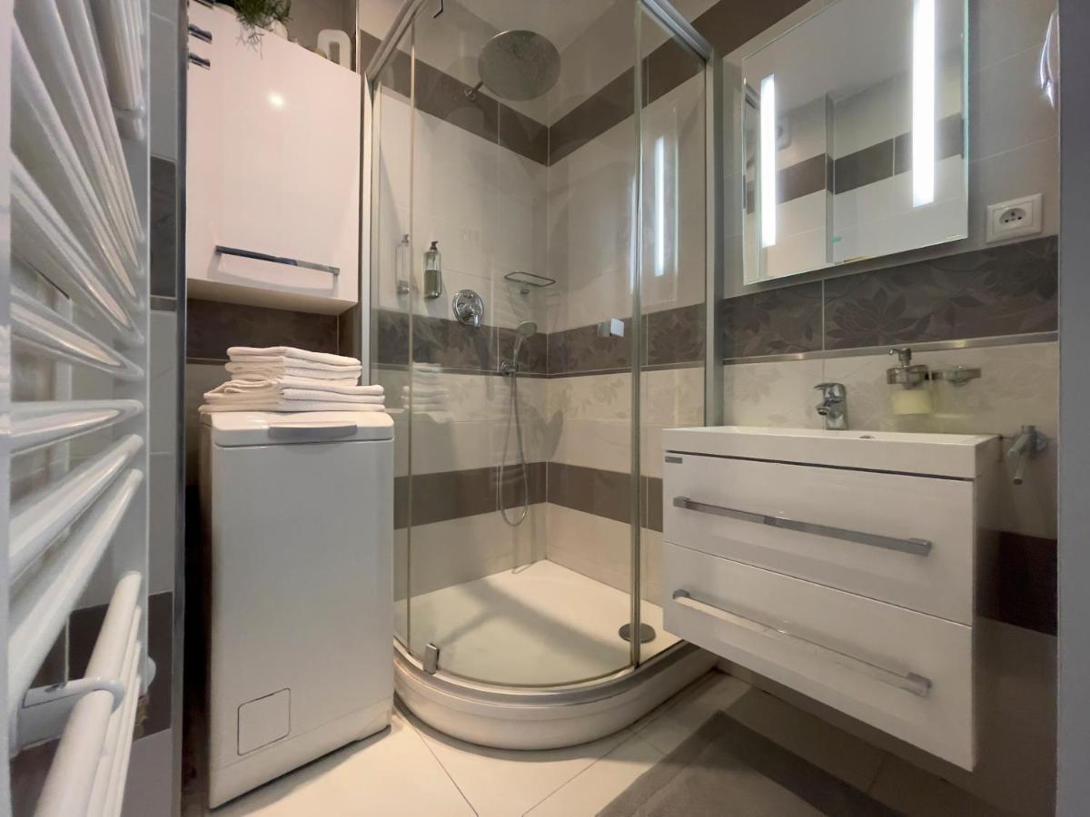 Sweet Home By Zoom Apartments Bratislava Buitenkant foto